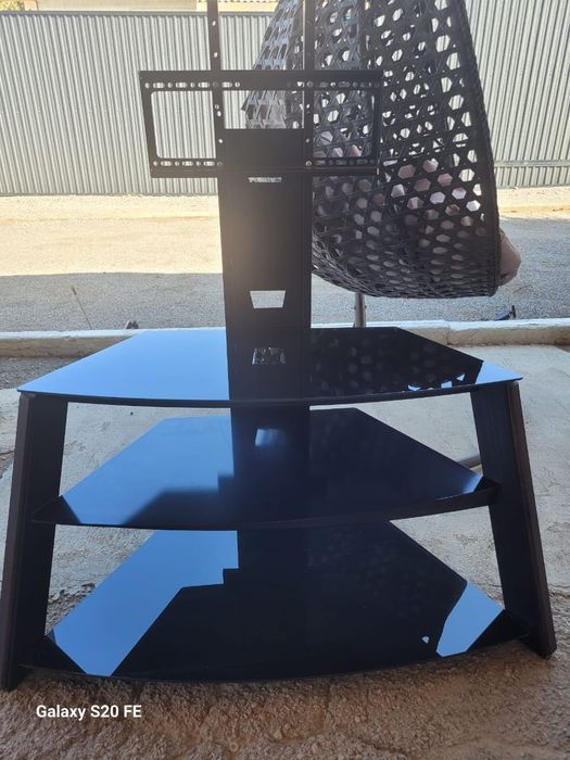 Продам тумбу под ТВ