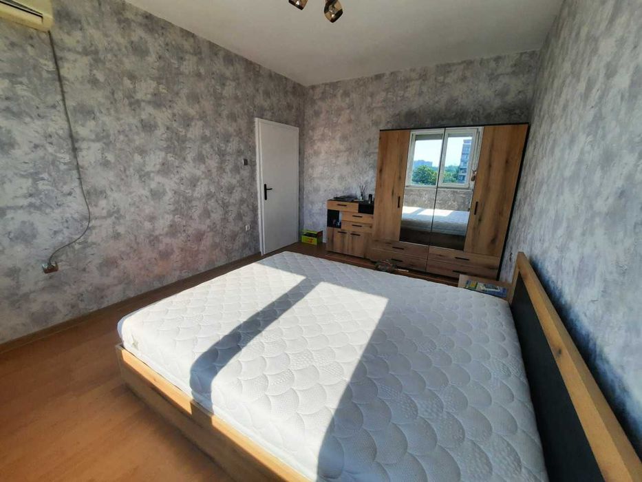 Продава се Двустаен апартамент в Пловдив, Център - 49 кв.м за 1919 €/кв.м - Снимка #4