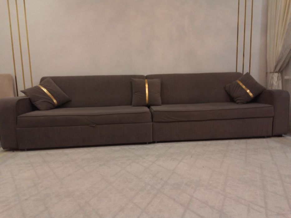 Продам диван 4 м