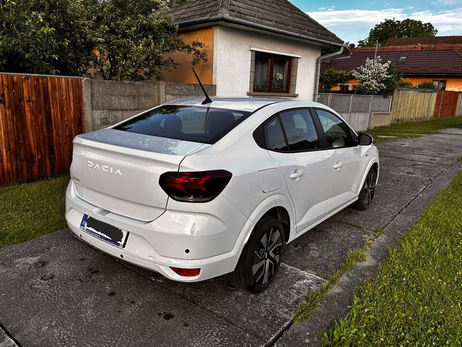 Dacia Logan 1.0 AUTOMATA 2024 avariat usor