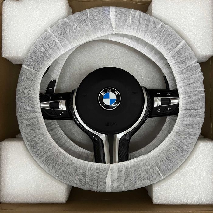 М Волан BMW F30 F20 E90 E70 X5 Алкантара и Карбон със Синя Лента