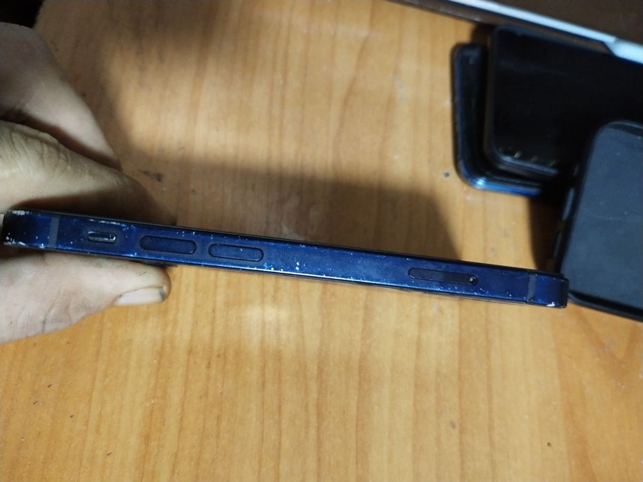 Продам айфон 12 мини на запчасти