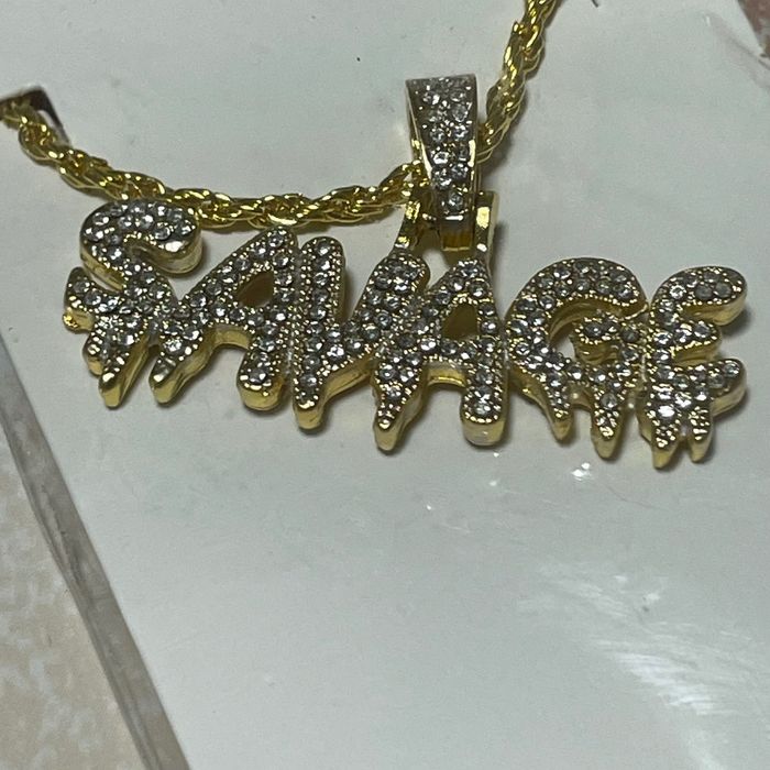 Унисекс колие “SAVAGE” златисто