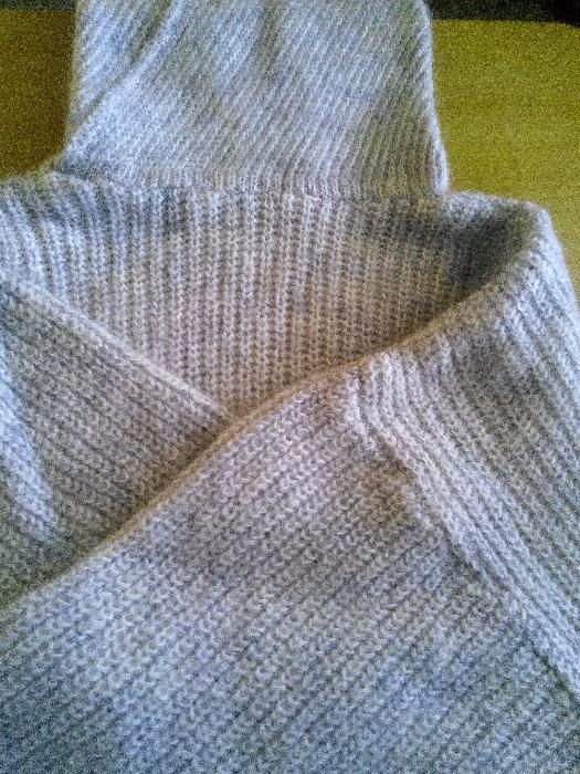 Свитер Шерстяной тёплый *