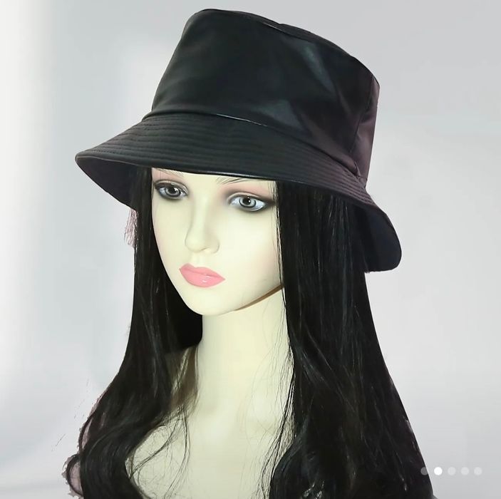 Vând pălărie damă din piele ecologică