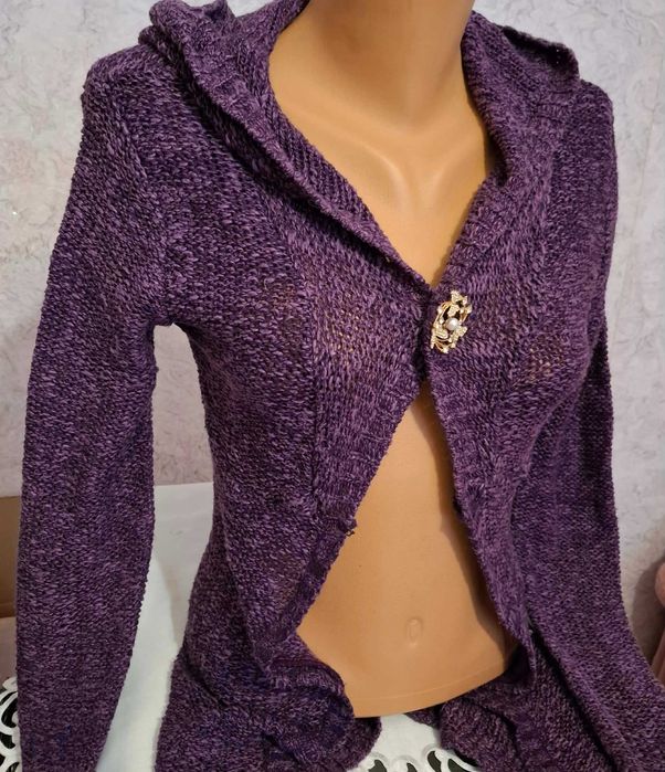 Вталена еластична Жилетка с качулка