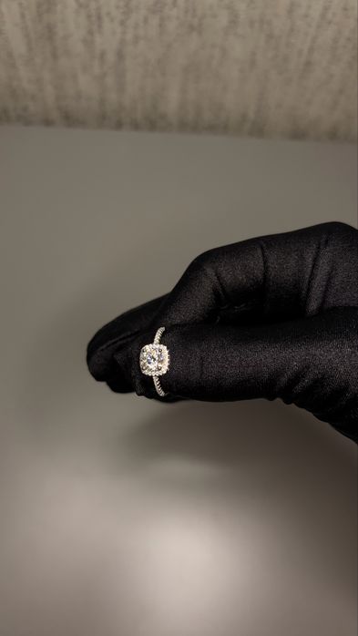 Пръстен с moissanite VVS1, 1.0 карата