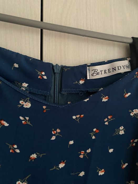 Платье в цветочках