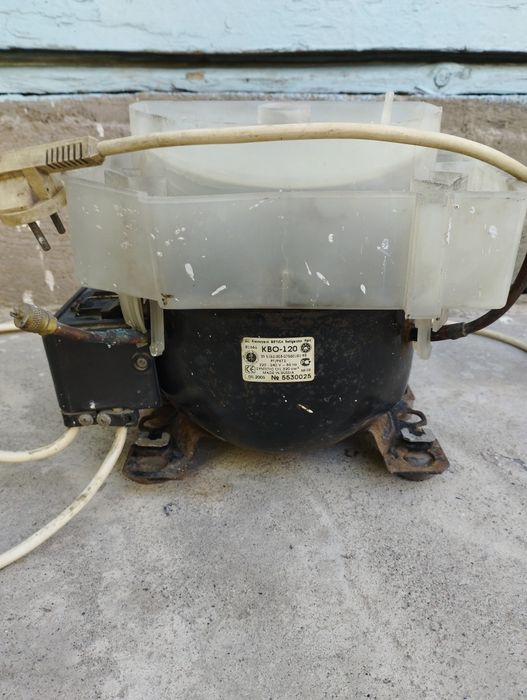 Продается компрессор от холодильника