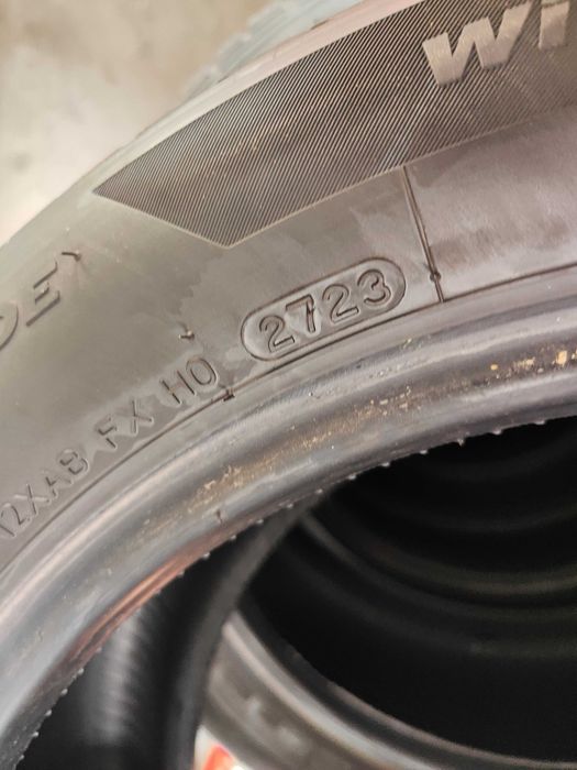 2бр.зимни гуми 195/60/18 Semperit