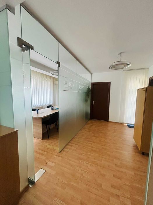 Birouri de inchiriat -  100 mp ,2 min metrou Muncii
