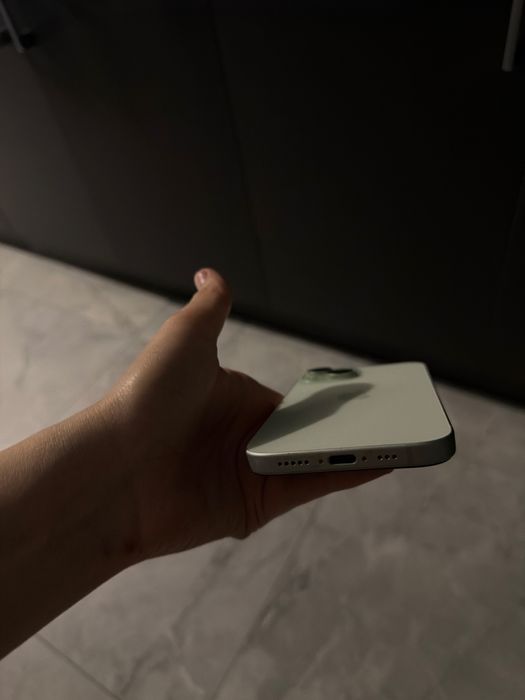 iPhone 15 128GB —СРОЧНО!!