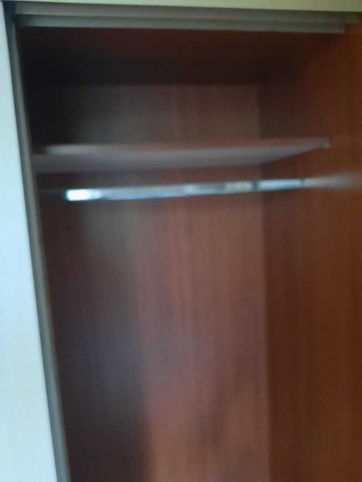 Шкаф на продажу  /