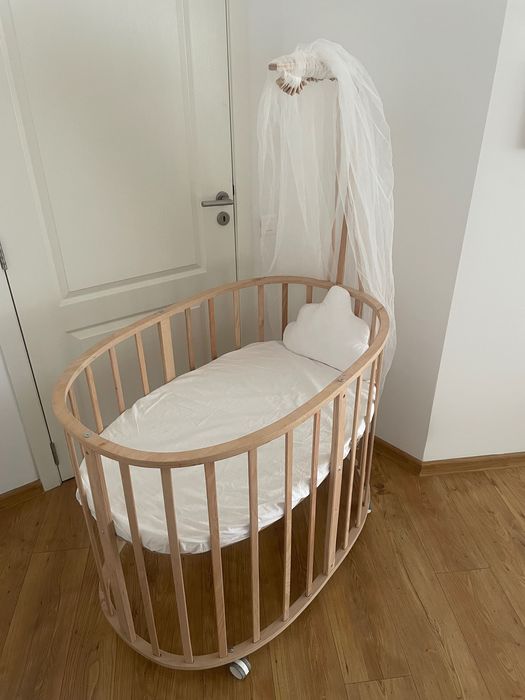 Дървена бебешка кошара