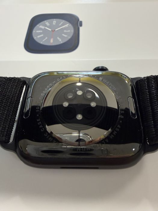 Apple Watch Series 8 45mm *КАТО НОВ*