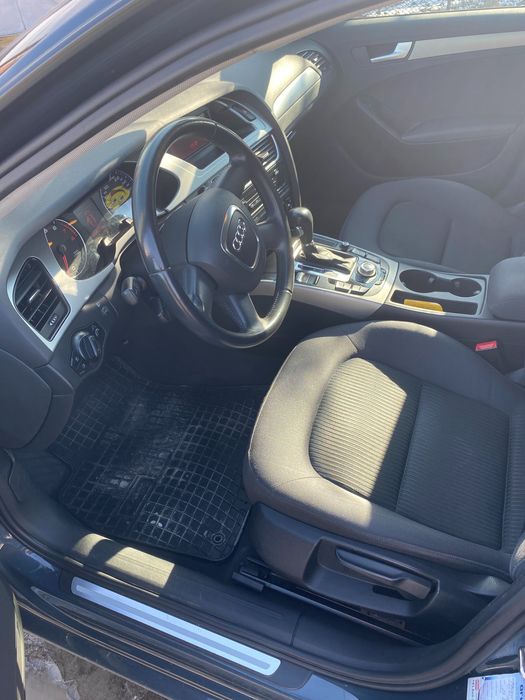 Ауди А4 Б8 2009г