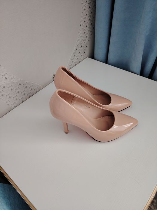 Продам новый туфли