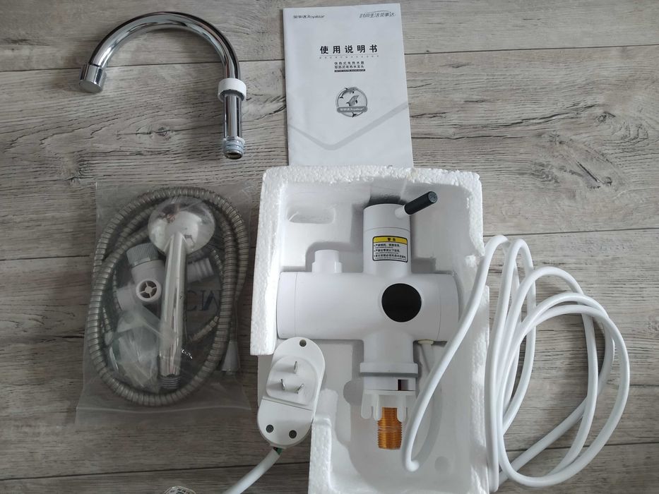 Проточный водонагреватель Royalstar (Китай)