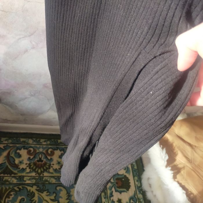 Продам 2 платья - чёрное длинное, синее мини