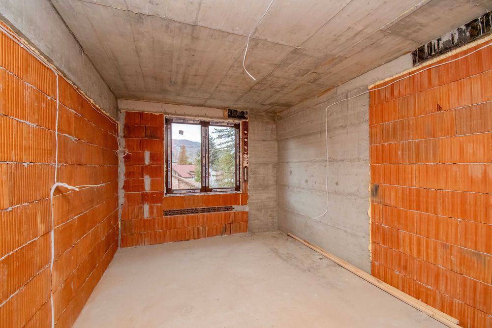 Тристаен апартамент в кв. Княжево