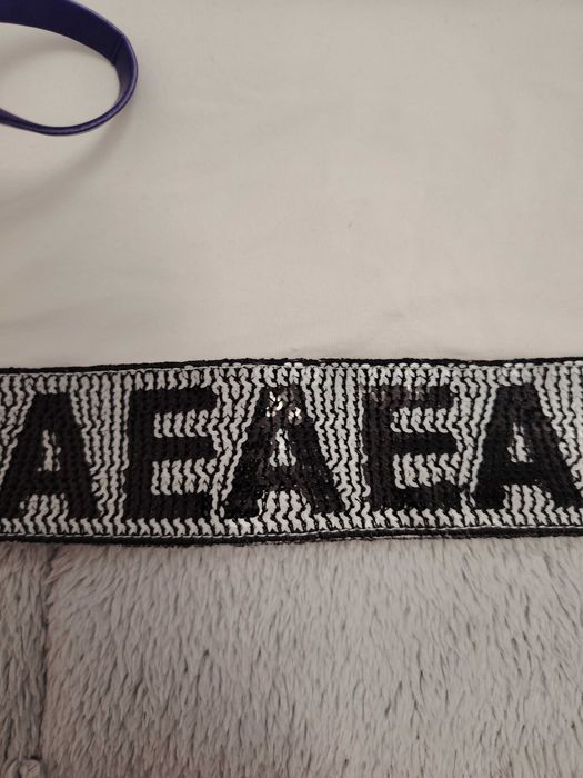 Бели блузки за 11 г., Зимна рокля плетиво