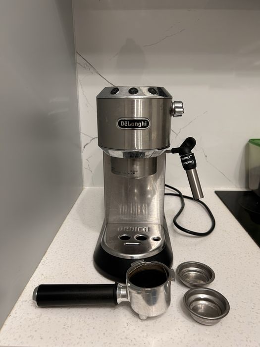 Срочно! Продаю кофемашину DeLonghi
