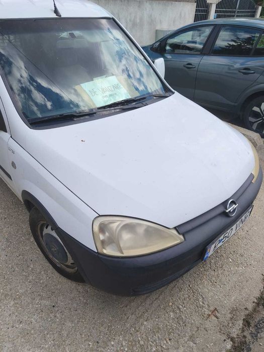 autoutilitara opel combo