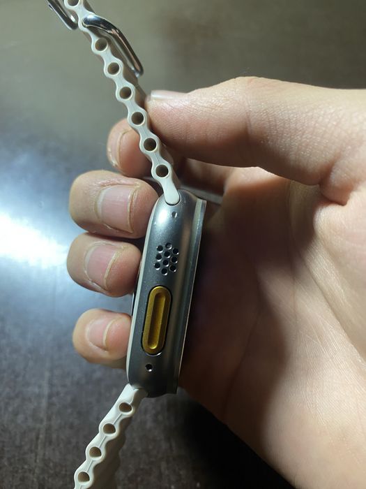 Apple Watch Ultra 1 поколения