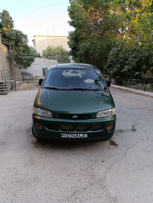 Продам Hyundai starex не спеша. Машина на уверенном ходу