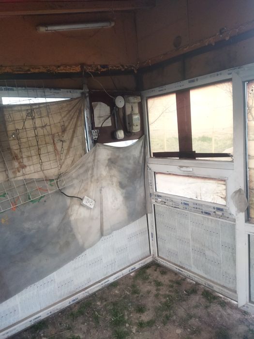 Пластиктен дайын бутик сатылады