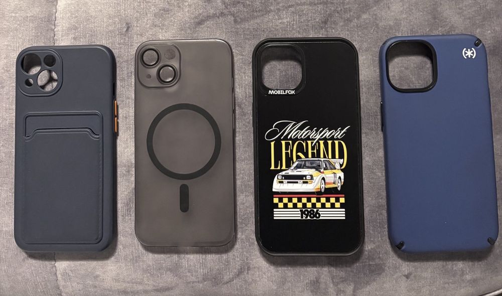 iPhone 13 midnight 128GB, неразличим от нов, + 4 калъфа