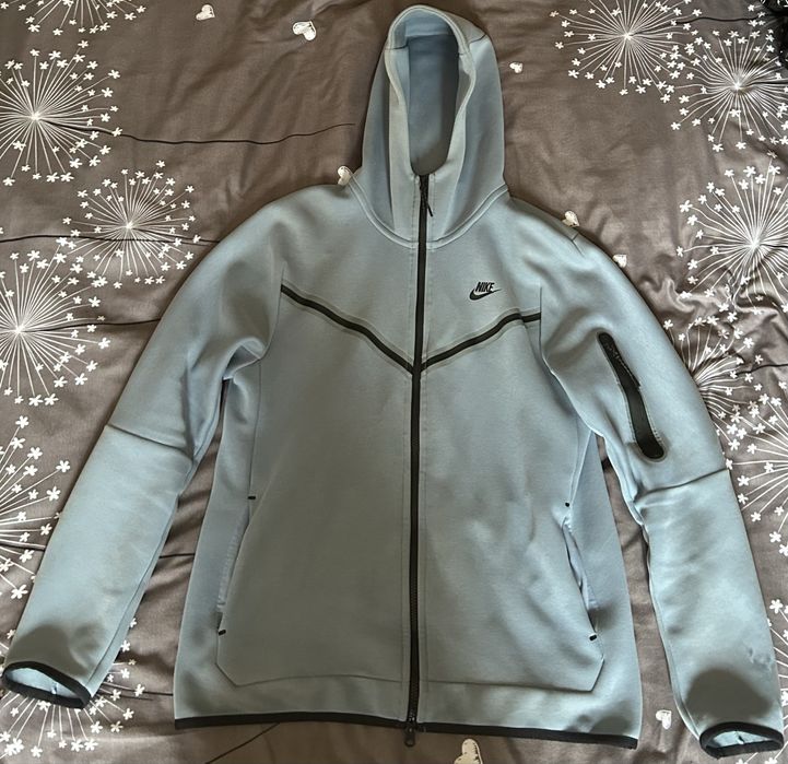 Hanorac Nike Tech Fleece