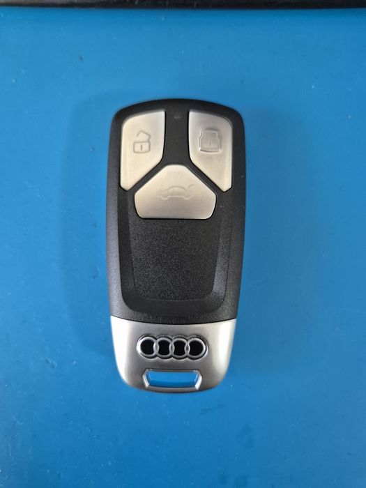 Ключ за Audi q7,s5,A4,А5 тип MLB - НОВ,не обучаван!
