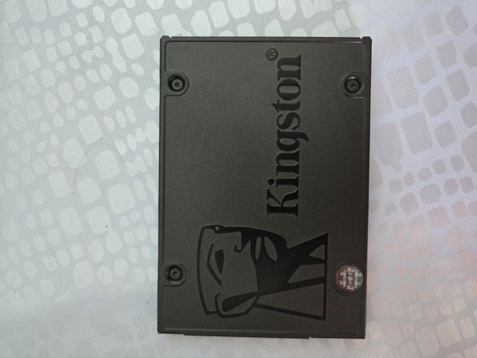 Продам ssd kingstone
