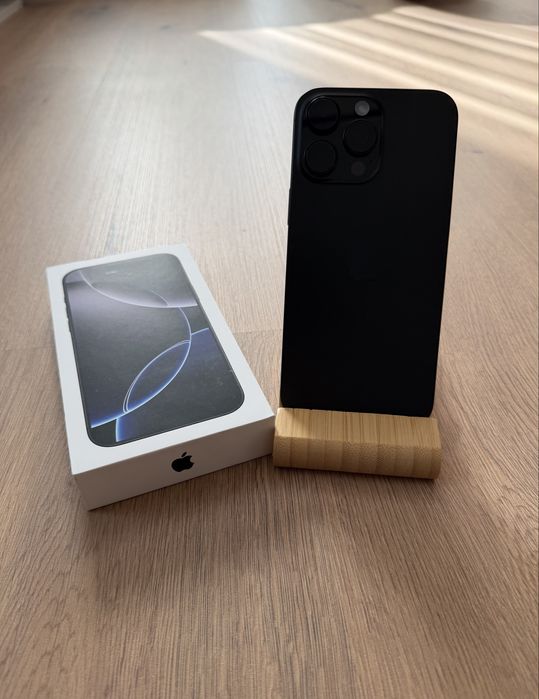 iPhone 16 ProMax 256GB Black Titanium-3год.гаранция/100% Batery Health