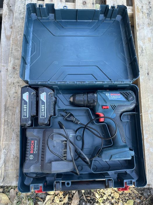 Шуруповерт деволт , бош.