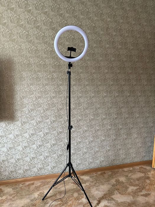 кольцевая лампа в нормальном состоянии