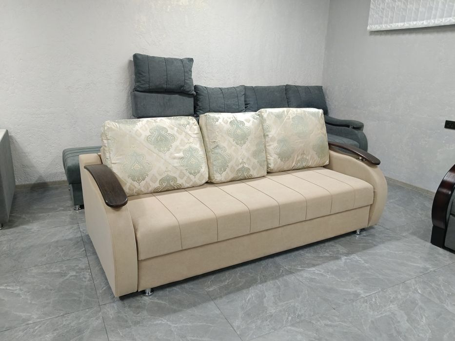 Акция Продам шикарный диван