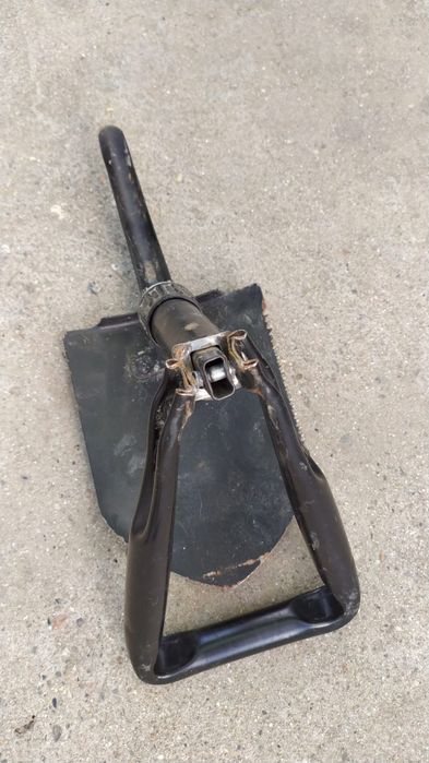 Лопатка складная