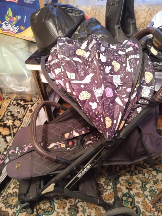 Коляска прогулочная