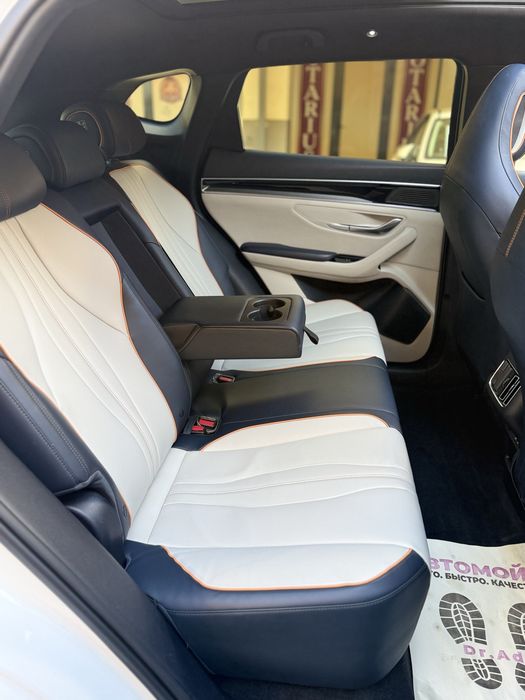 Byd song plus hibrit kraskasi tozza.  Holati zor