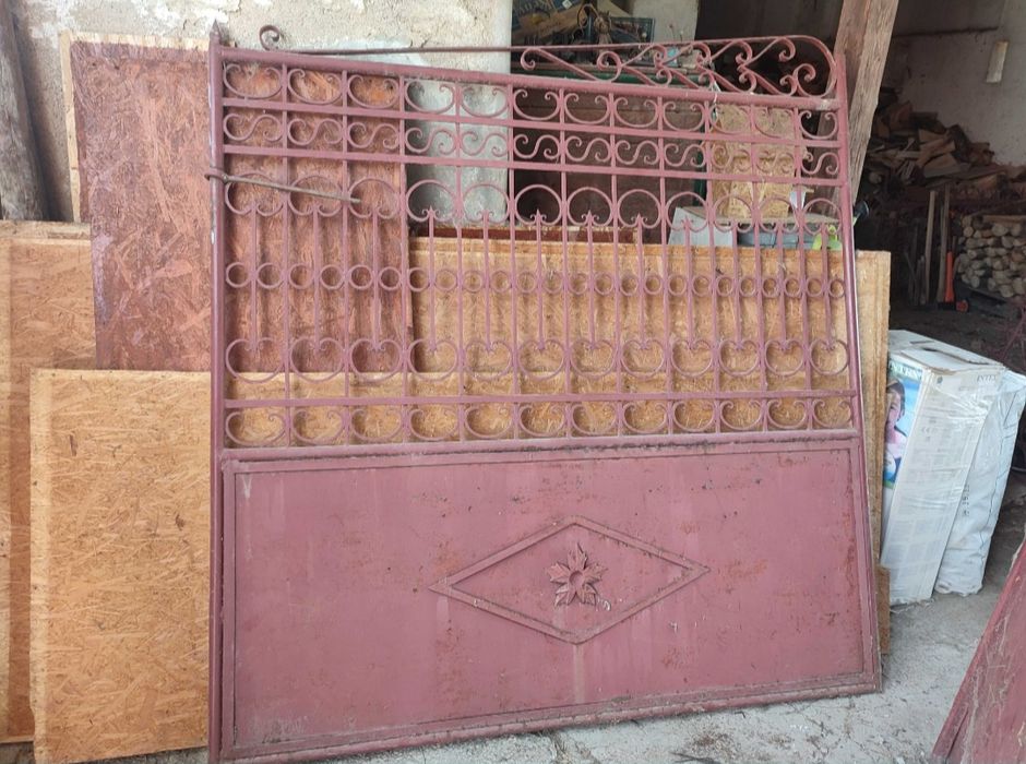 poarta din fier forjat