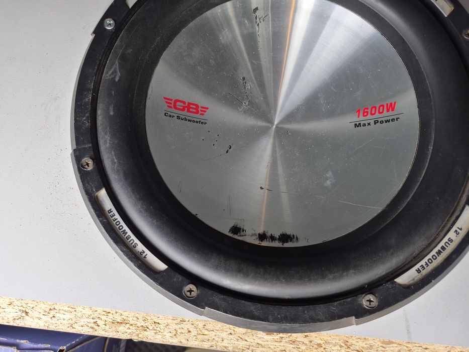 Сабвуфер gb 12 30см 1600w с усилительем