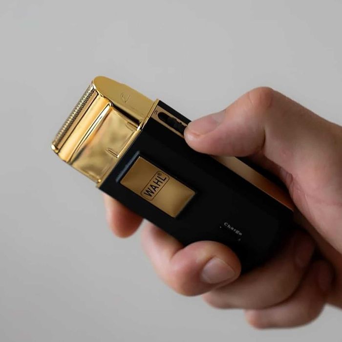 Електрическа самобръсначка WAHL Travel Shaver Gold Edition 07057-016