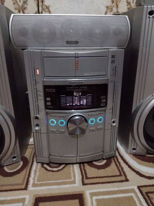 Panasonik muzikalniy sentr sotiladi