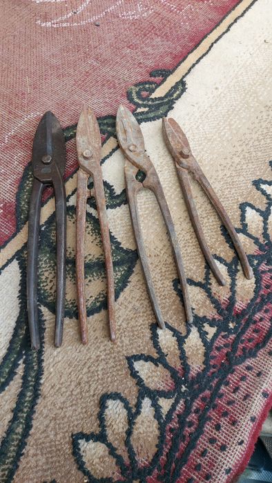 Ножницы по металлу.