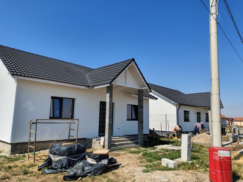 Vând casă în Frumușeni