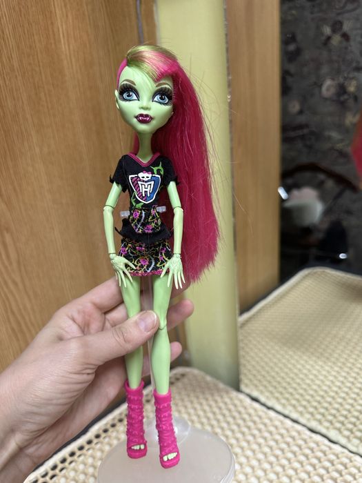 Пролам куклу монстр хай!