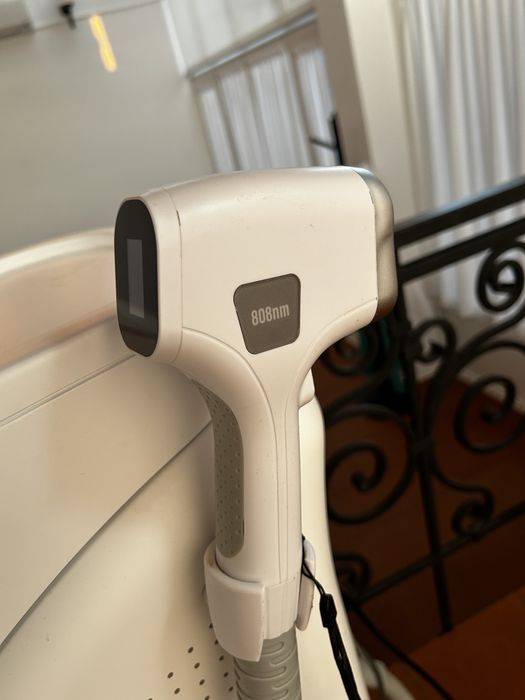 Aparat epilare definitiva laser dioda 808nm