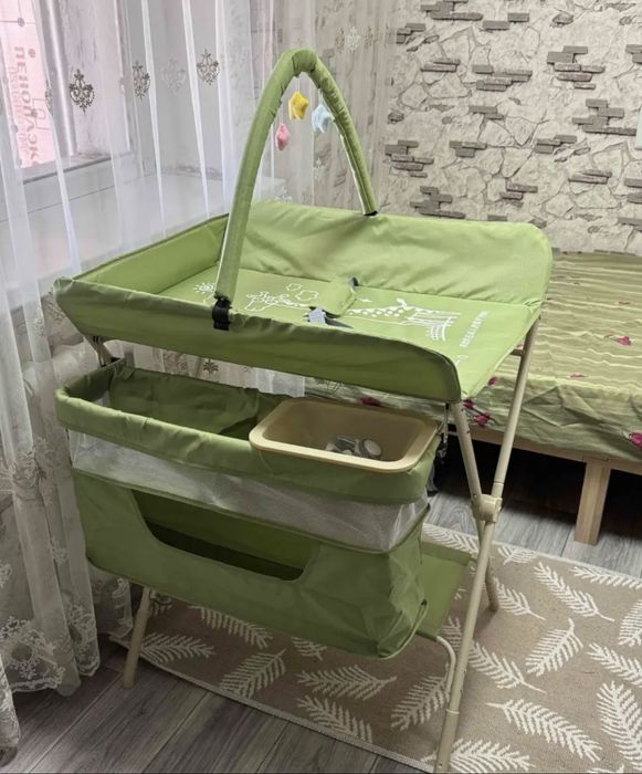 Новый детский пеленальный столик